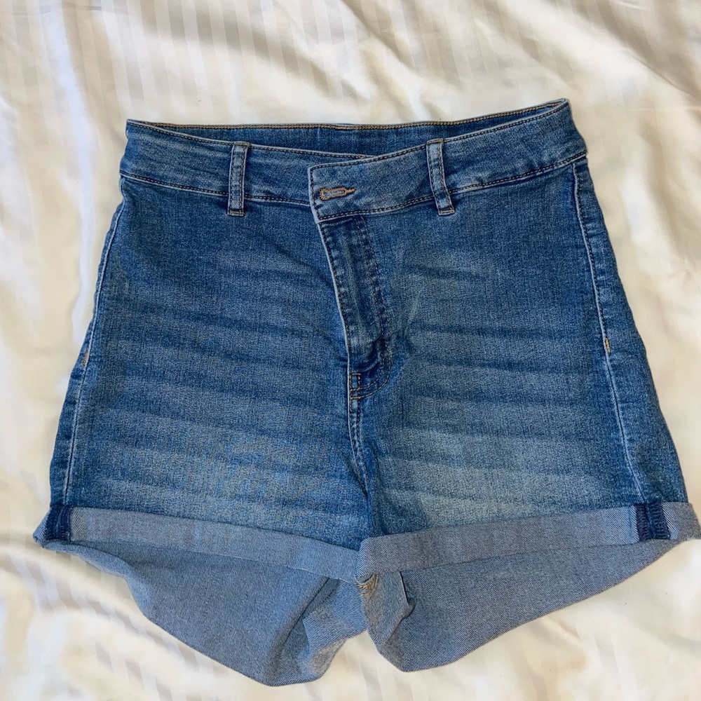 H&M High-waisted Jean Shorts